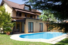 Villa Maria
